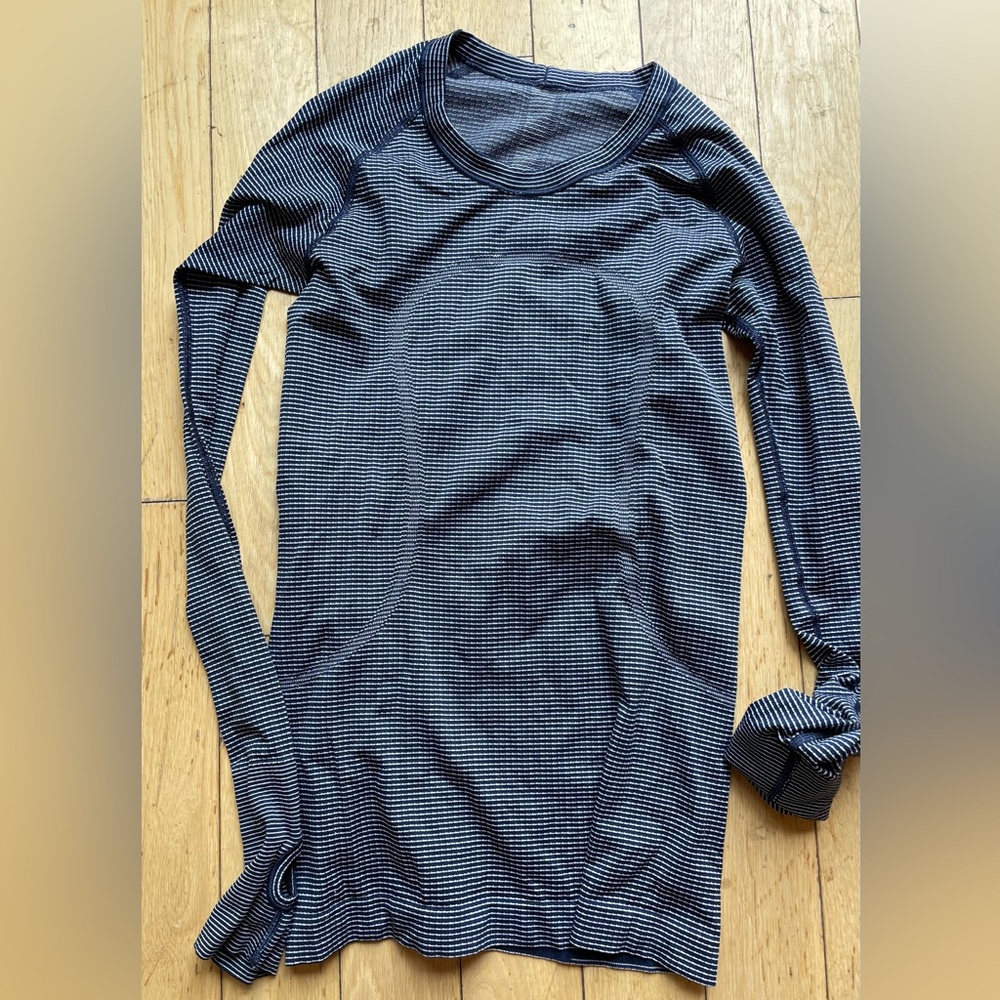 Lululemon Swiftly Long Sleeve navy and white stripped